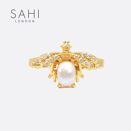 Golden Bee & Pearl Ring - SAHI London | Handcrafted Jewellery Handbags & T-shirt Fashion