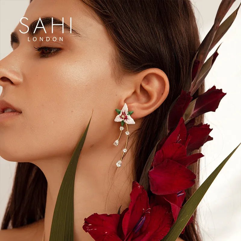 Enchanting Garden Flower Dangling Earrings - SAHI London | Handcrafted Jewellery Handbags & T-shirt Fashion