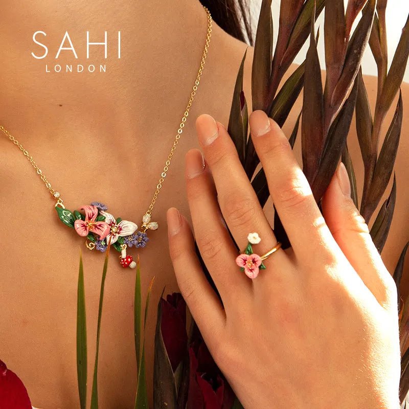 Enchanting Garden Pink flower Adjustable Ring - SAHI London | Handcrafted Jewellery Handbags & T-shirt Fashion