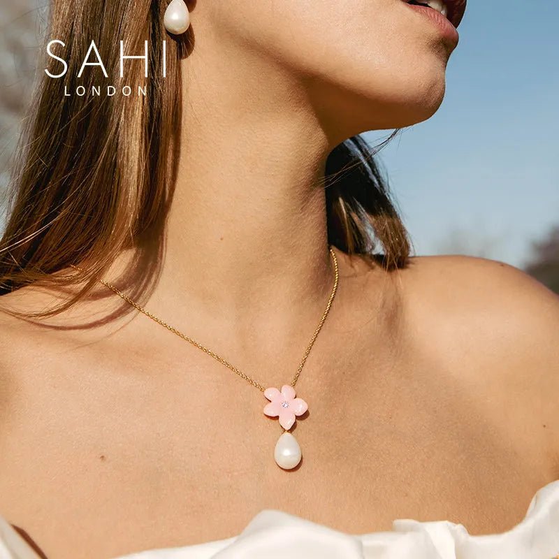 Peach Lily Flower Pearl Enamel Necklace - SAHI London | Handcrafted Jewellery Handbags & T-shirt Fashion
