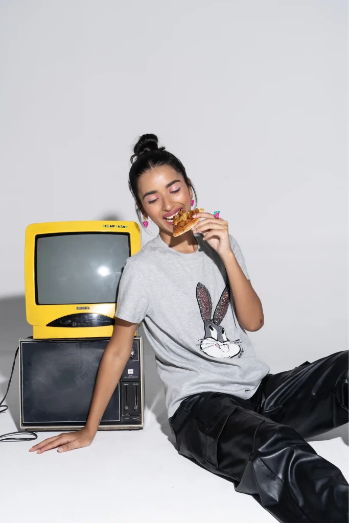 Pop Art Rabbit Unisex T-Shirt - SAHI London | Handcrafted Jewellery Handbags & T-shirt Fashion