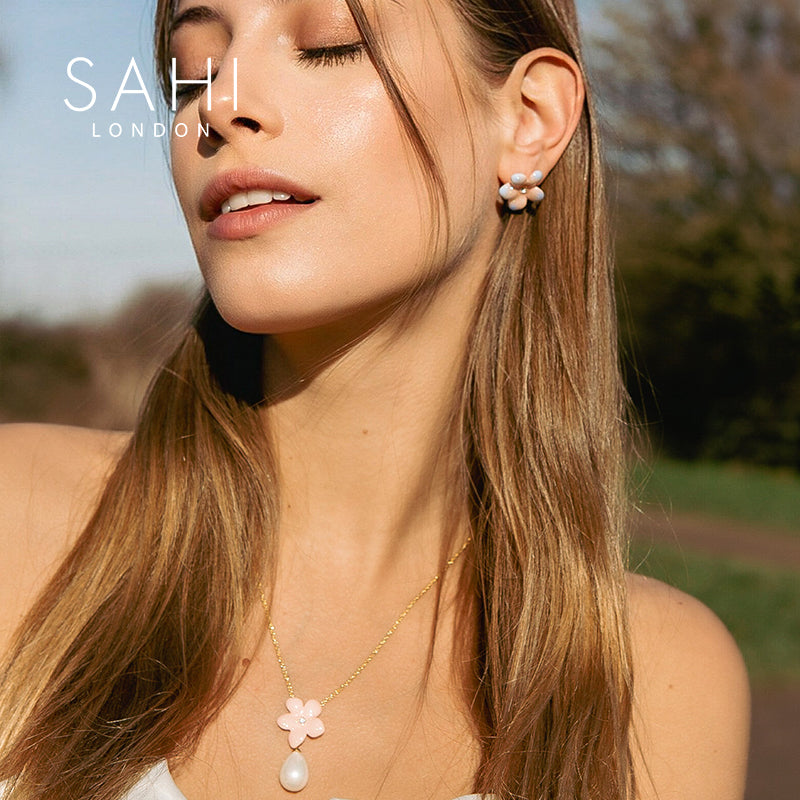 Sahi Peach Lily Flower Pearl Necklace