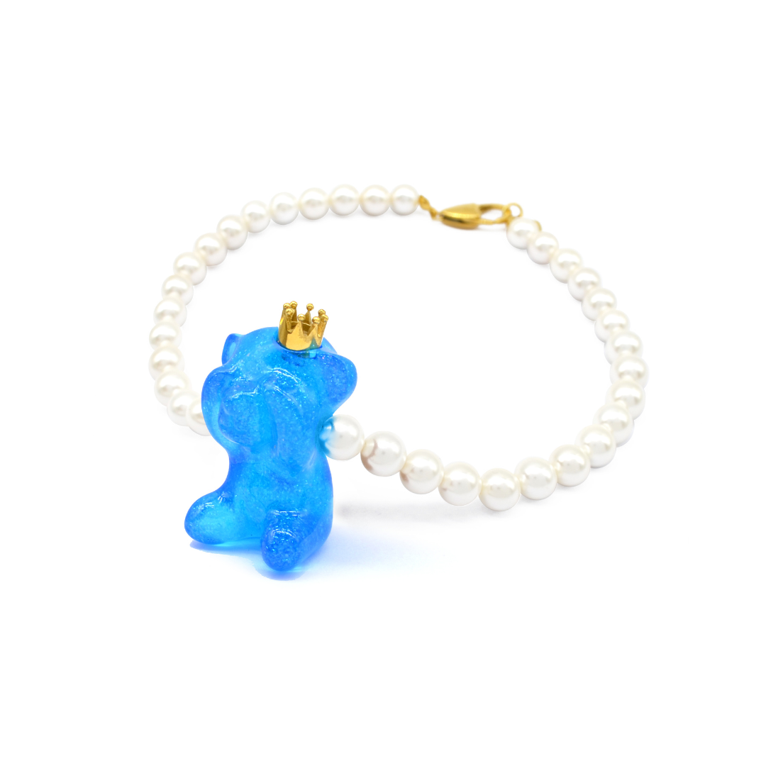 Sahi Polyresin Bear Pendant Necklace